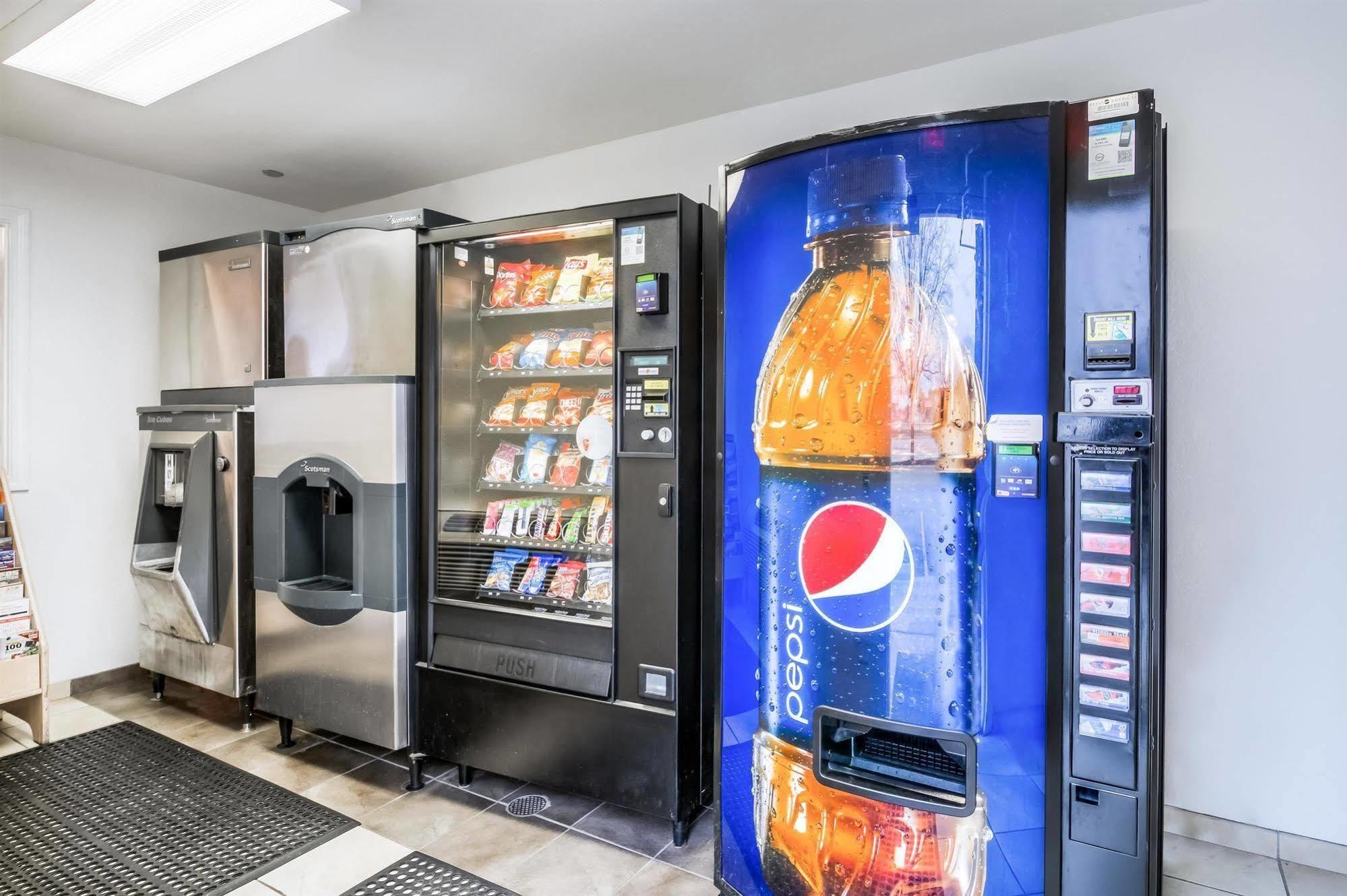 Motel 6 Chicago - Elk Grove Elk Grove Village Eksteriør billede