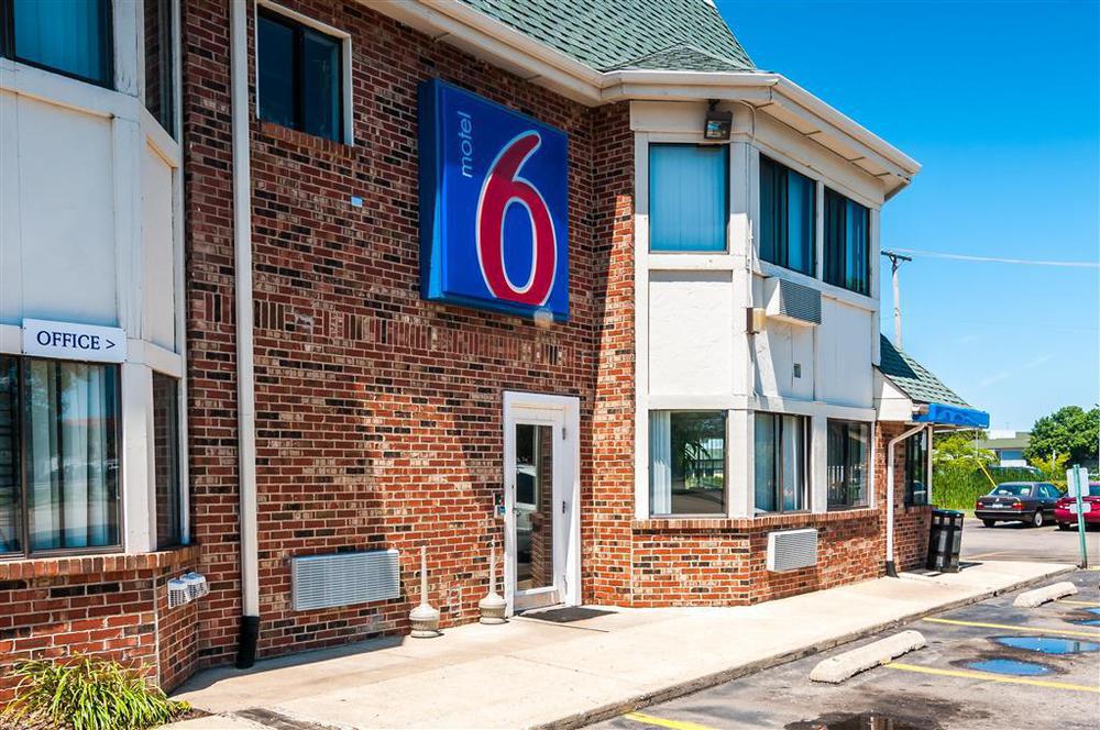 Motel 6 Chicago - Elk Grove Elk Grove Village Eksteriør billede