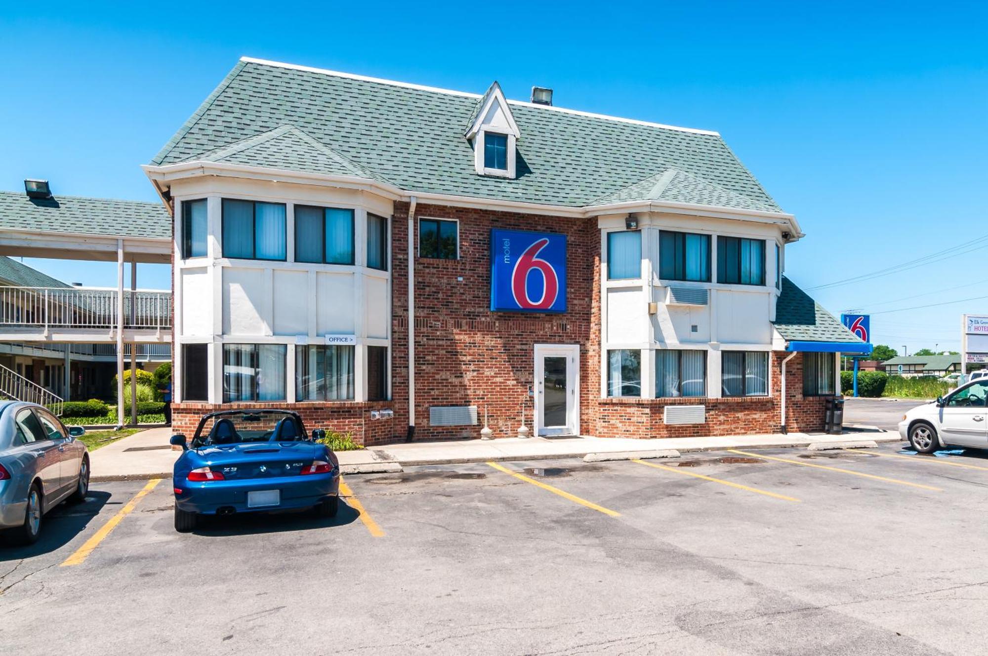 Motel 6 Chicago - Elk Grove Elk Grove Village Eksteriør billede